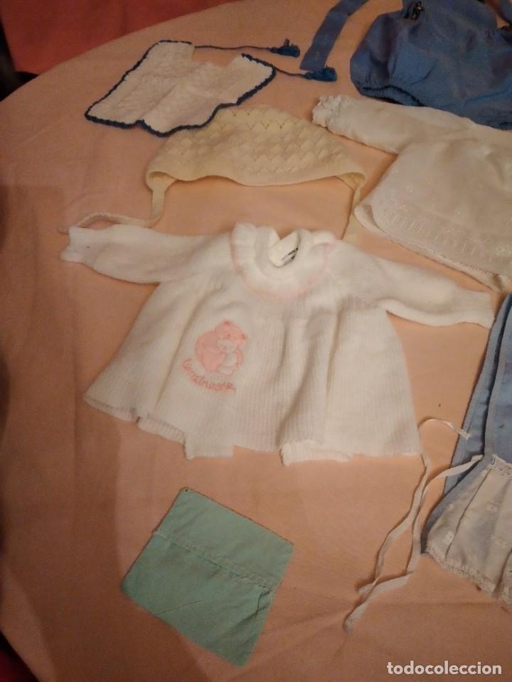 Antigüedades: Lote de ropa antigua de los años 50/60 para bebe. Ideal rodajes. - Foto 3 - 233443805