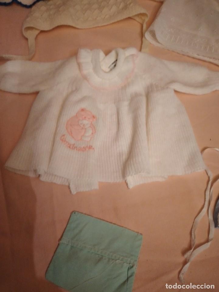 Antigüedades: Lote de ropa antigua de los años 50/60 para bebe. Ideal rodajes. - Foto 5 - 233443805