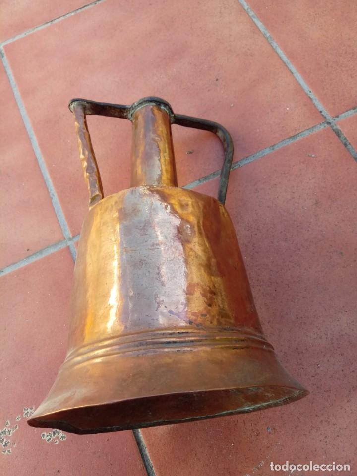 Antig&uuml;edades: Aceitera de Cobre del siglo XVIII - Foto 2