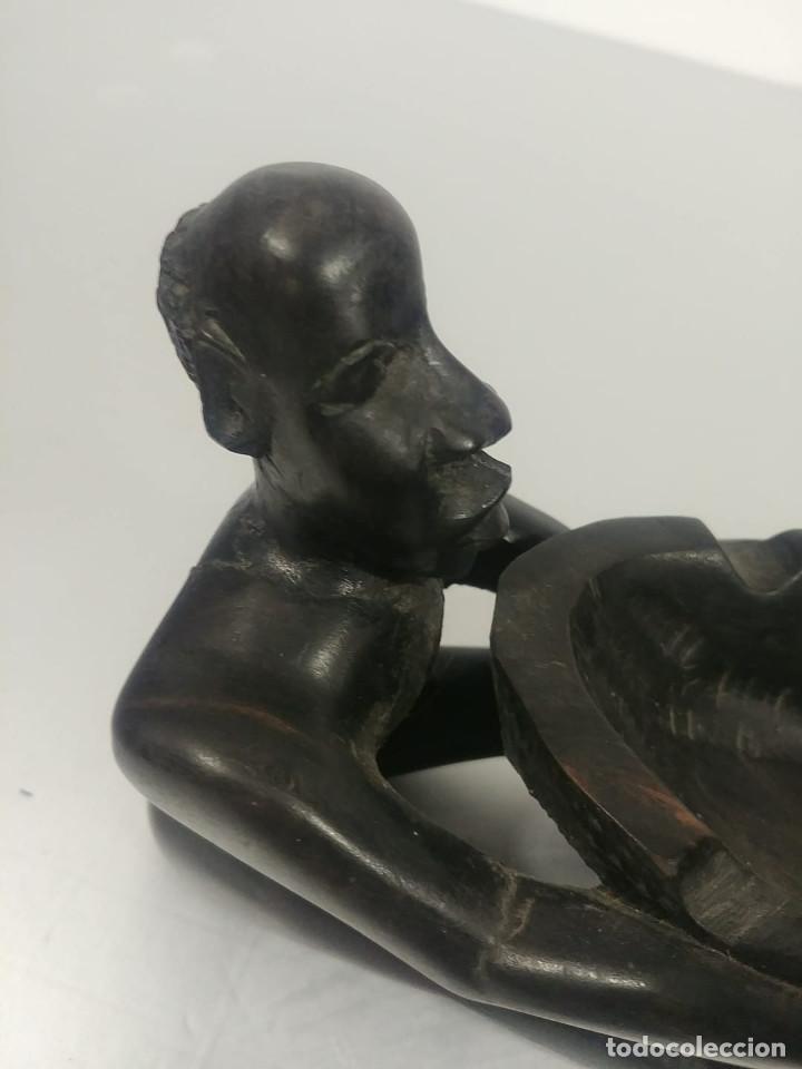 Antig&uuml;edades: Recipiente de madera de &eacute;bano [African art] - Foto 2
