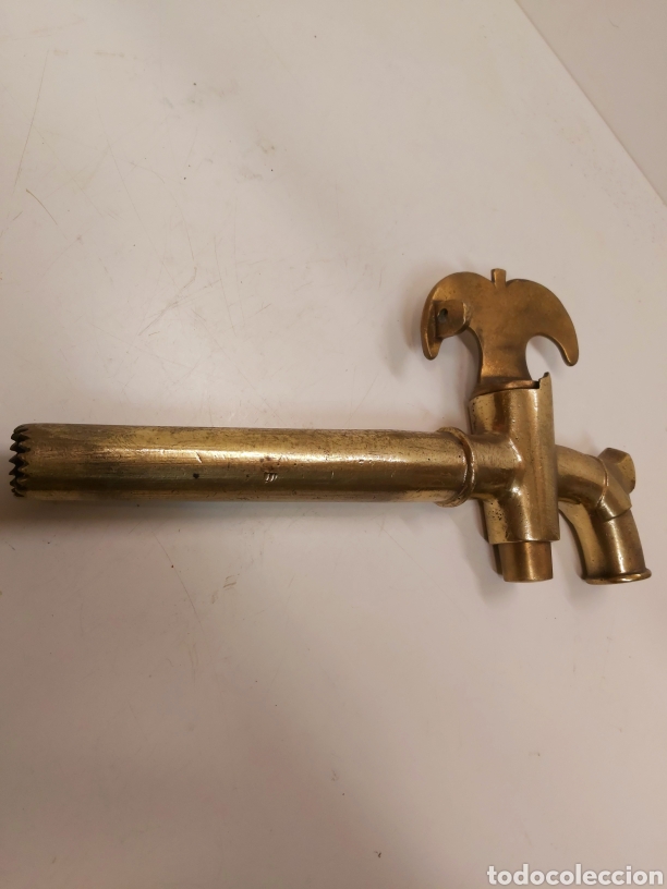 Antig&uuml;edades: Gran grifo de Bronce 31cm - Foto 3