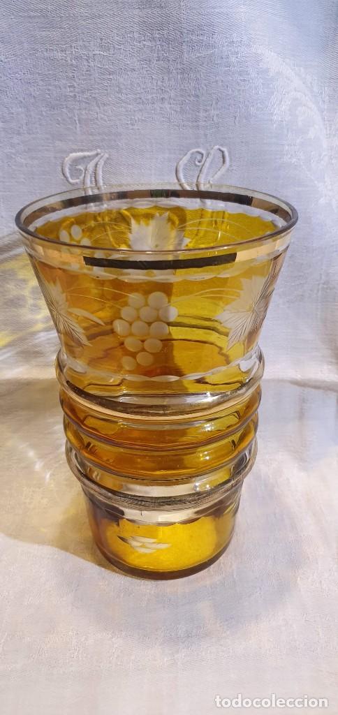 Antig&uuml;edades: Jarr&oacute;n tallado a mano