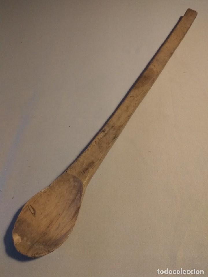 Antig&uuml;edades: ANTIGUA CUCHARA DE MADERA CON MANGO LARGO - Foto 3