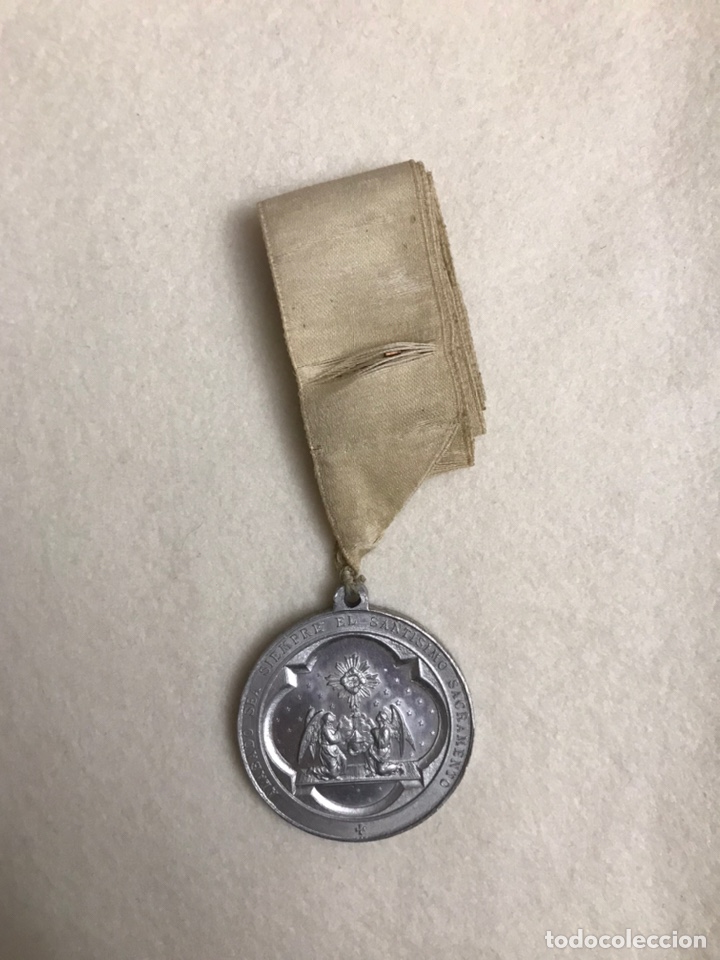 Antig&uuml;edades: MEDALLA RELIGIOSA. SANT&Iacute;SIMO SACRAMENTO - JHS - Foto 1