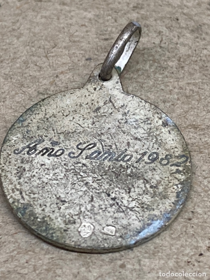 Antig&uuml;edades: Medalla de plata religiosa - Foto 2