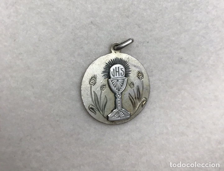 Antig&uuml;edades: VIEJA MEDALLA RELIGIOSA DE COMUNI&Oacute;N - Foto 1