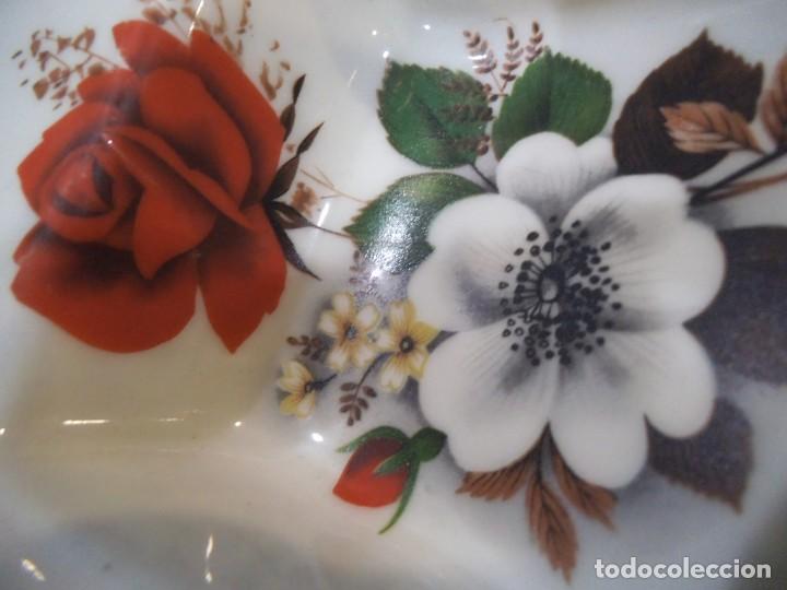 Antig&uuml;edades: CENCERO ( MANISES ) PORCELENA - Foto 4