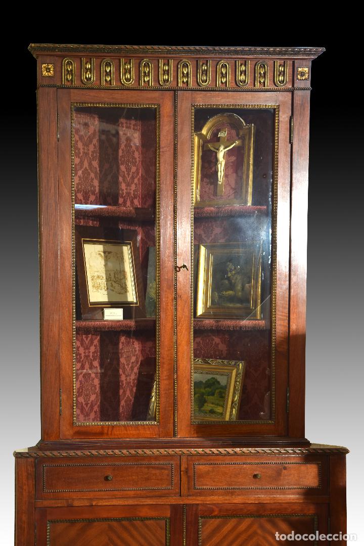 Antig&uuml;edades: Rinconera de caoba. Siglo XIX. - Foto 2