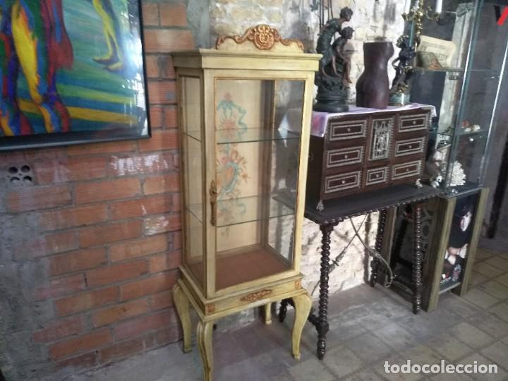 Antig&uuml;edades: Vitrina madera - Foto 2