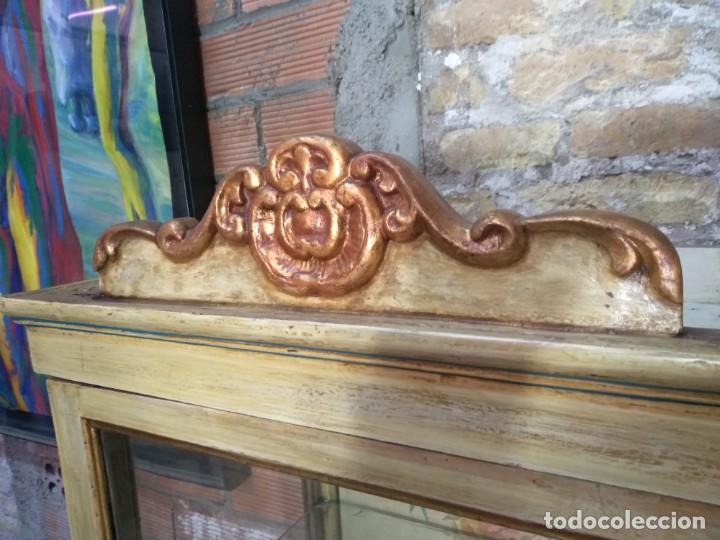 Antig&uuml;edades: Vitrina madera - Foto 4