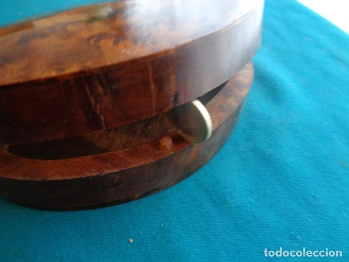 Antig&uuml;edades: CAJA DE MADERA OLOROSA - Foto 2