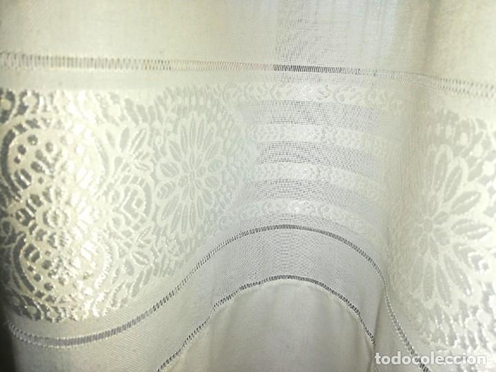 Antig&uuml;edades: Cortinas largas, blancas de sal&oacute;n. - Foto 3