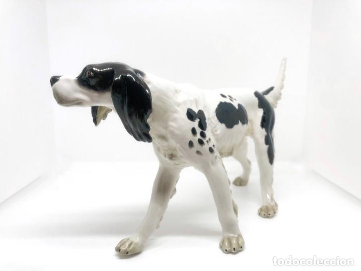 Antig&uuml;edades: Jaur&iacute;a de cinco perros de porcelana - Foto 2
