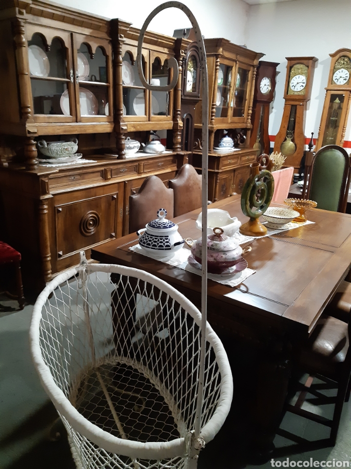 Antig&uuml;edades: Cuna de beb&eacute;, met&aacute;lica, lacada en blanco. - Foto 3
