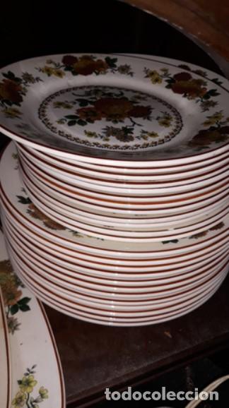 vajilla inglesa churchill. 16 platos de tres ta - Buy Antique english  porcelain and ceramics on todocoleccion