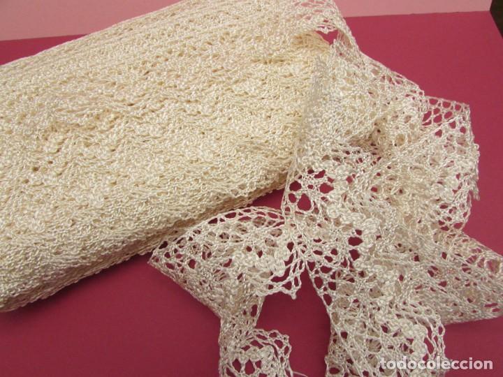 Antig&uuml;edades: ENCAJE DE RAYON EFECTO SATINADO 30 M. - Foto 8