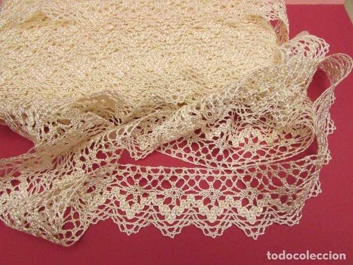 Antig&uuml;edades: ENCAJE DE RAYON EFECTO SATINADO 30 M. - Foto 7