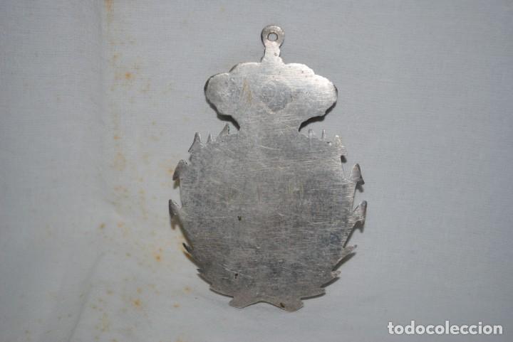 Antig&uuml;edades: HERMOSA MEDALLA DE COFRADE . - Foto 2