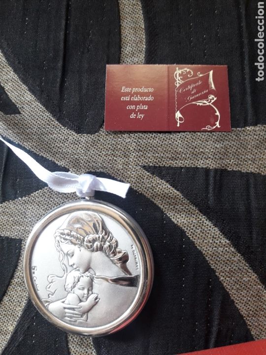 Antig&uuml;edades: Medallon de cuna de plata - Foto 2