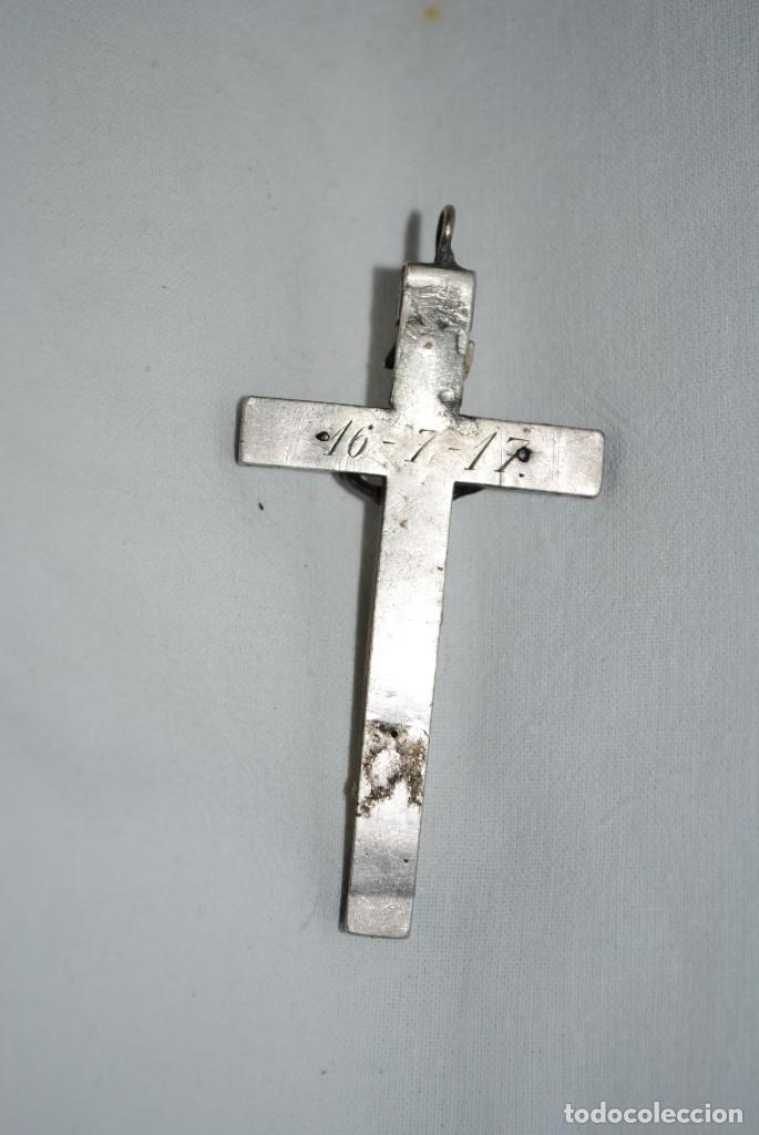 Antig&uuml;edades: CRUCIFIJO DE PLATA ,Y NACAR - Foto 2
