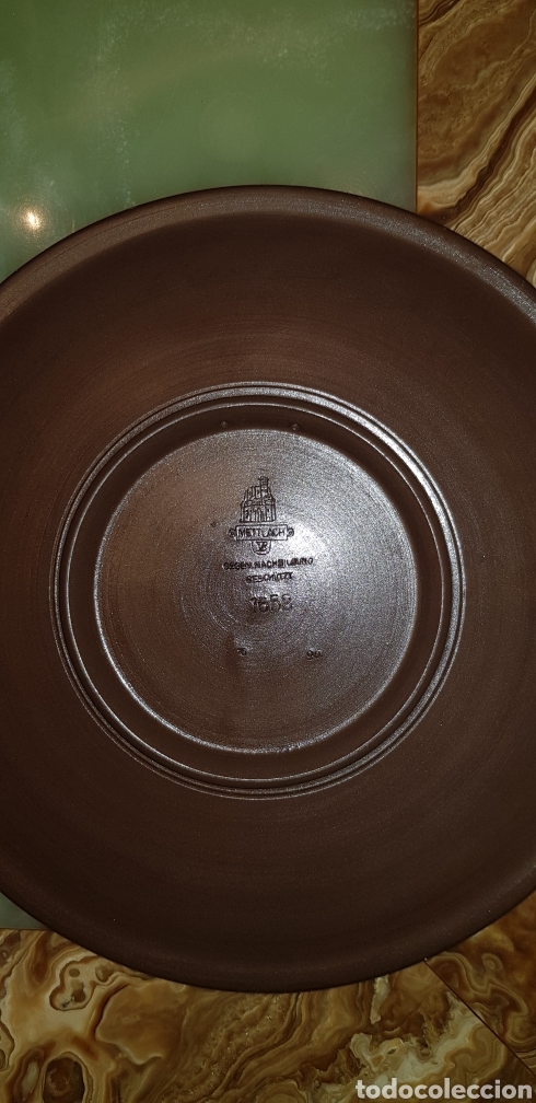 Antig&uuml;edades: Plato Mettlach 28 cm - Foto 4