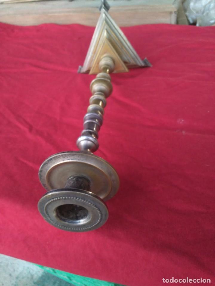 Antig&uuml;edades: CANDELABRO O VELON DE BRONCE - Foto 4