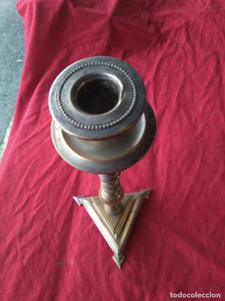 Antig&uuml;edades: CANDELABRO O VELON DE BRONCE - Foto 5