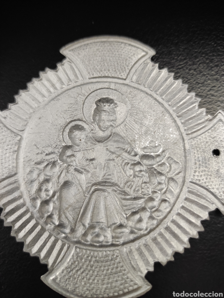 Antig&uuml;edades: Chapa puerta Virgen con Ni&ntilde;o - Foto 2