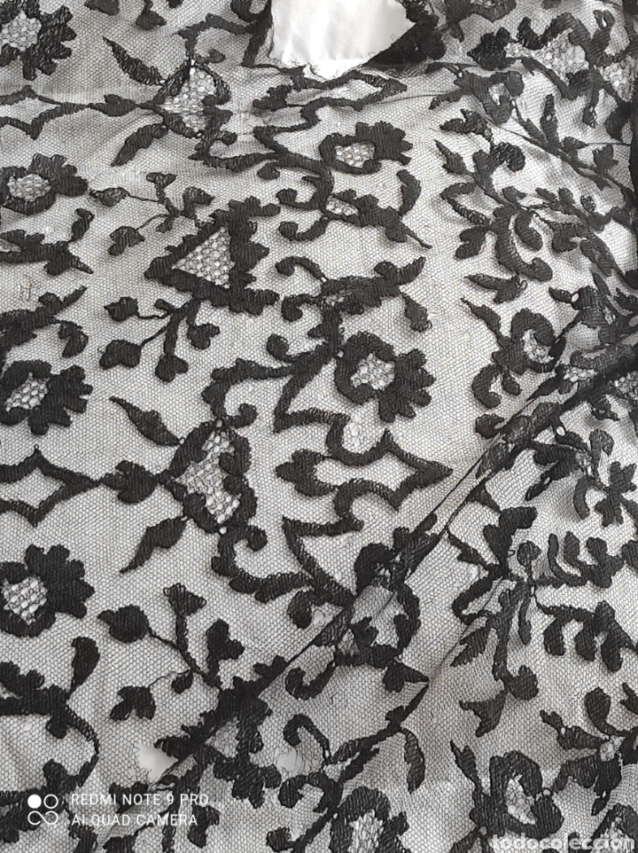Antig&uuml;edades: Mantilla negra antigua - Foto 2