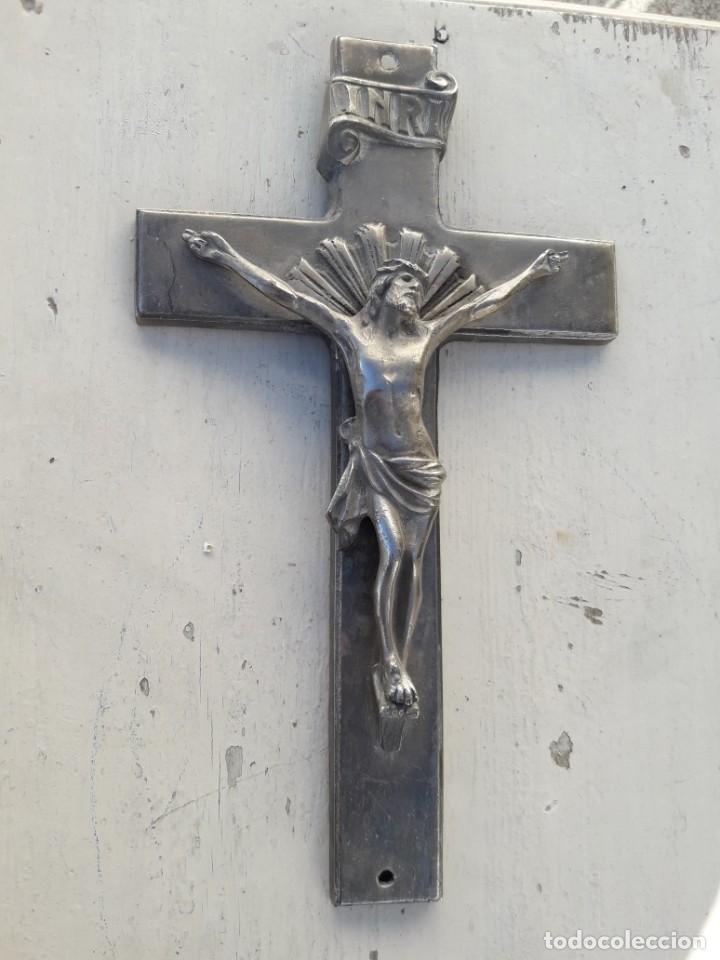 Antig&uuml;edades: Cristo de lat&oacute;n - Foto 5