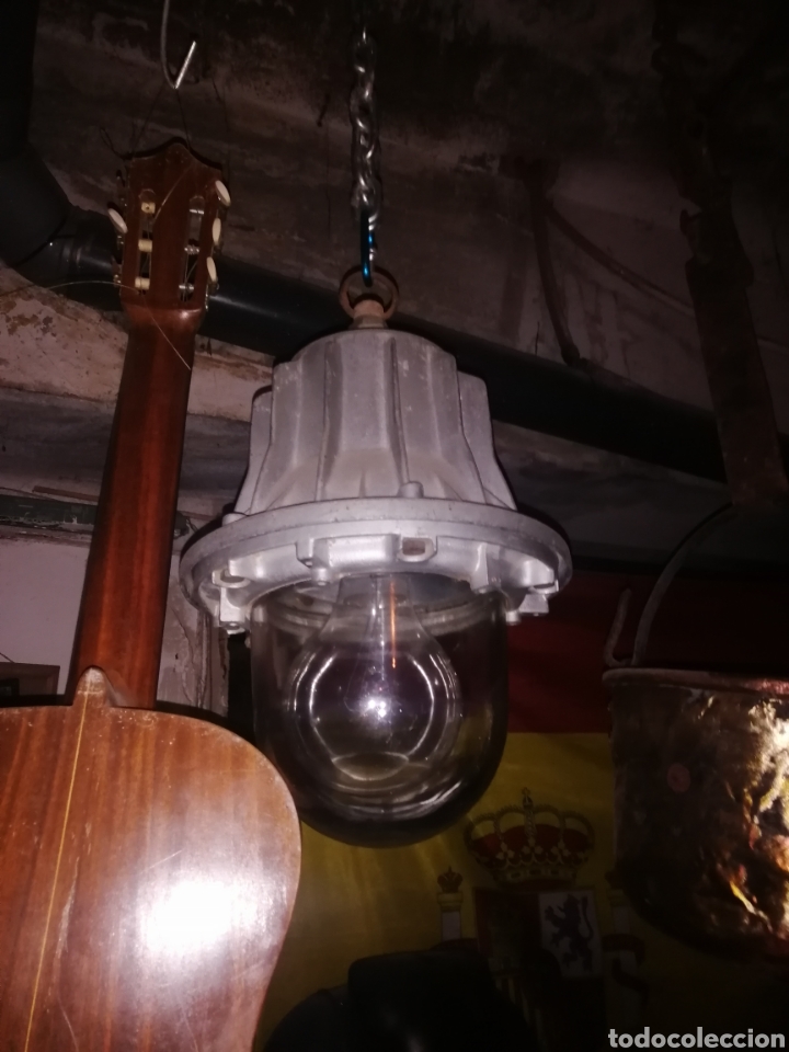 Antig&uuml;edades: Lampara industrial - Foto 1