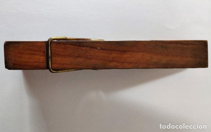 Antig&uuml;edades: Pinza sujetapapeles antigua - Foto 3