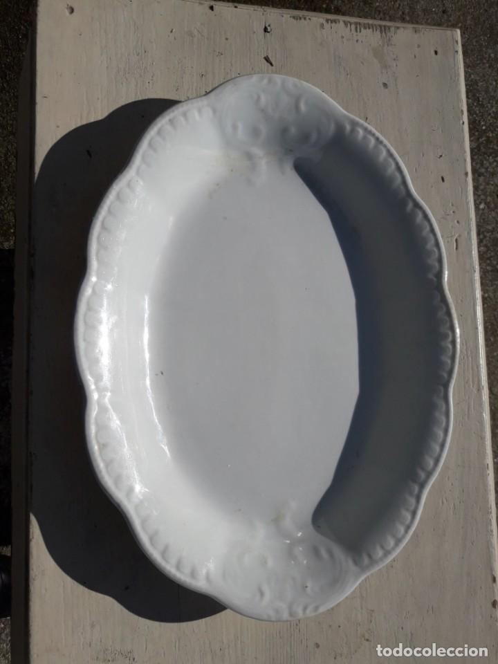 Antig&uuml;edades: Bandeja de porcelana de Sevilla - Foto 1