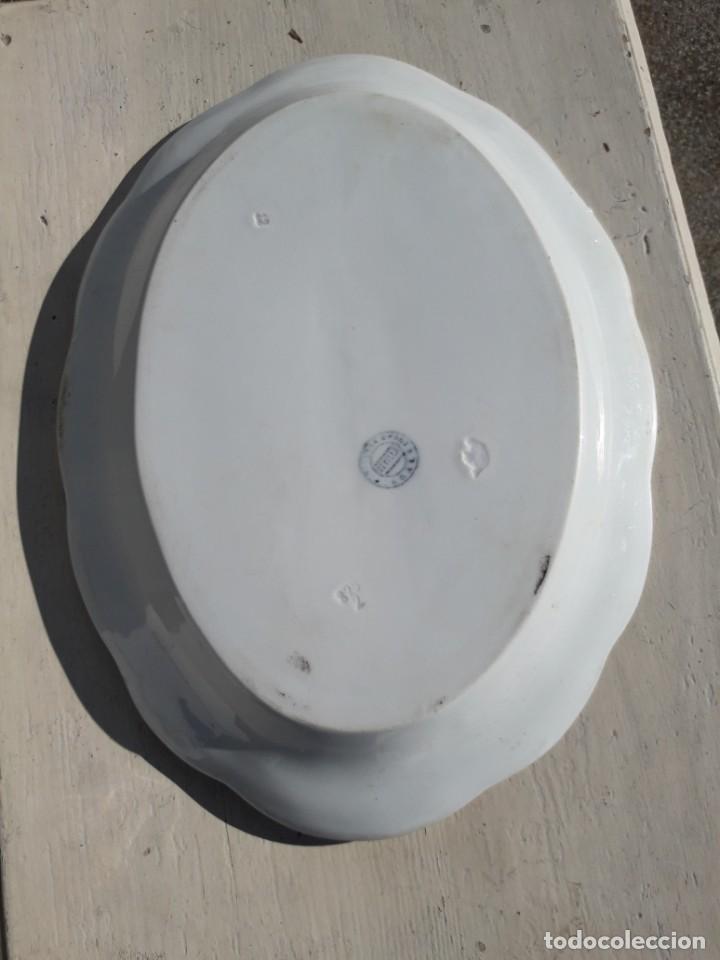 Antig&uuml;edades: Bandeja de porcelana de Sevilla - Foto 3