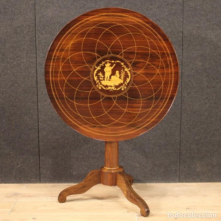 Antig&uuml;edades: Mesa auxiliar inglesa en madera con incrustaciones - Foto 2