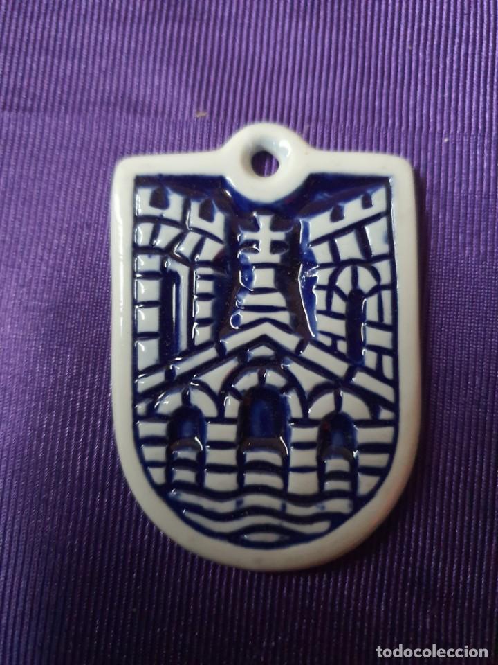 Antig&uuml;edades: MEDALLA Ceramica sargadelos - Foto 1