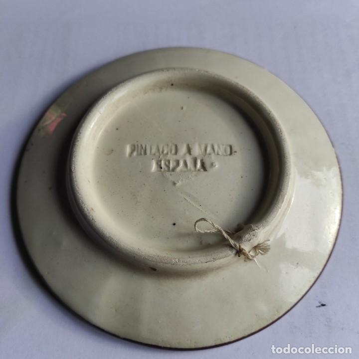 Antig&uuml;edades: PLATO DE CER&Aacute;MICA DECORADO A MANO - Foto 3