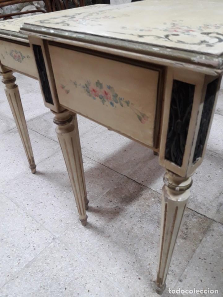 Antig&uuml;edades: Mesa pareja de embutir - Foto 4