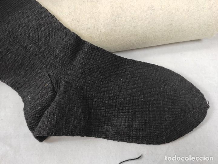 Antig&uuml;edades: ANTIGUAS MEDIAS NEGRAS DE ALGOD&Oacute;N - Foto 6