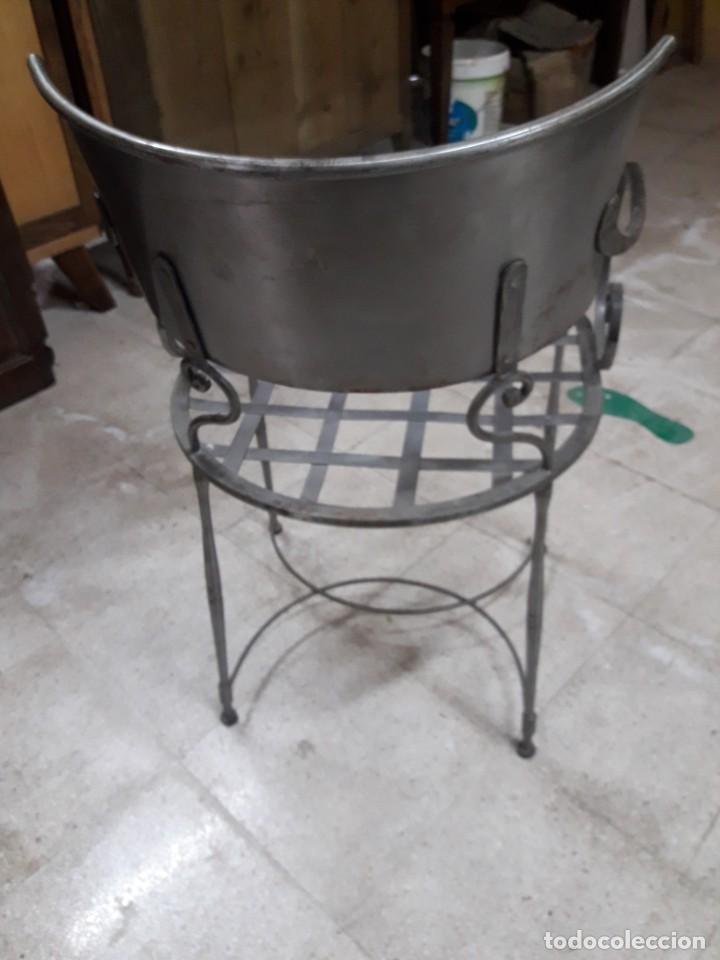 Antig&uuml;edades: Sillon fabricado en acero - Foto 3