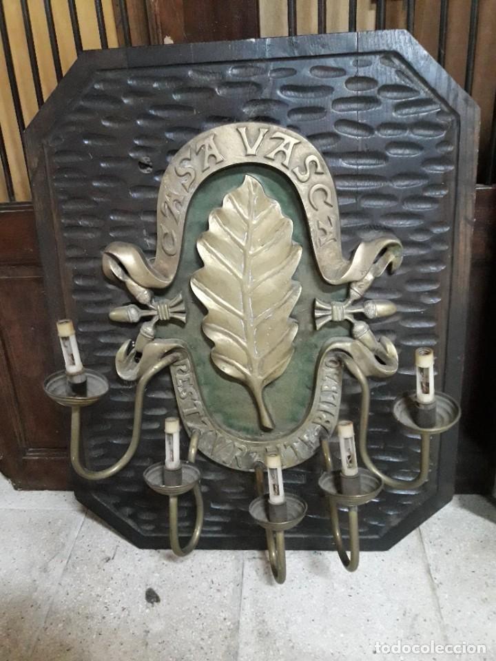 Antig&uuml;edades: Aplique madera y bronce - Foto 1