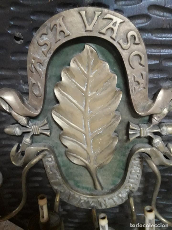 Antig&uuml;edades: Aplique madera y bronce - Foto 2