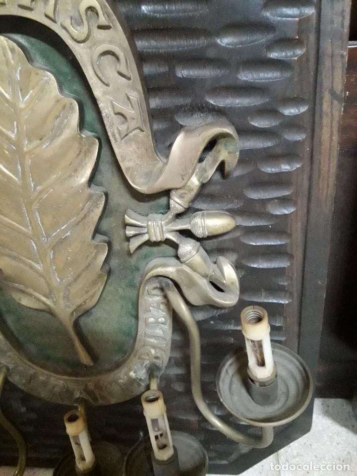 Antig&uuml;edades: Aplique madera y bronce - Foto 3