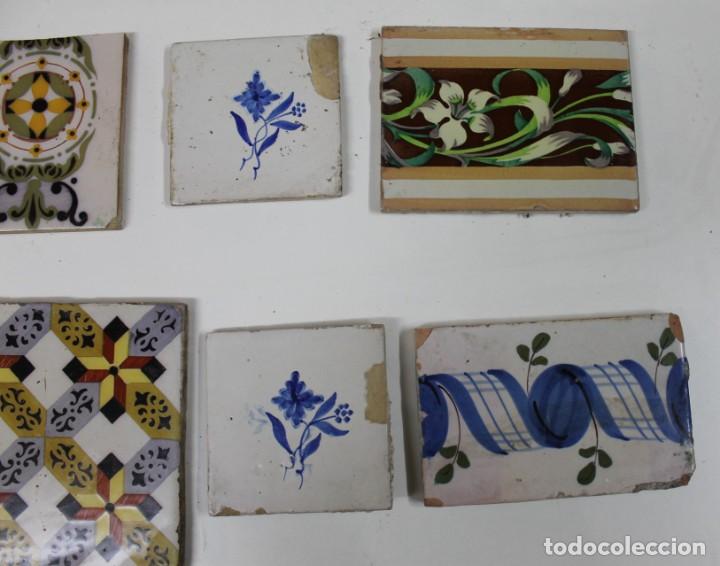 Antigüedades: Lote de antiguos azulejos, algunos modernistas - Foto 5 - 236195110