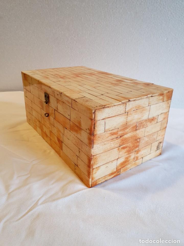 Antig&uuml;edades: -CAJA JOYERO DE HUESO - Foto 3