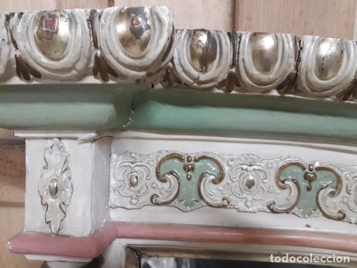 Antig&uuml;edades: Espejo biselado con marco policromado - Foto 6