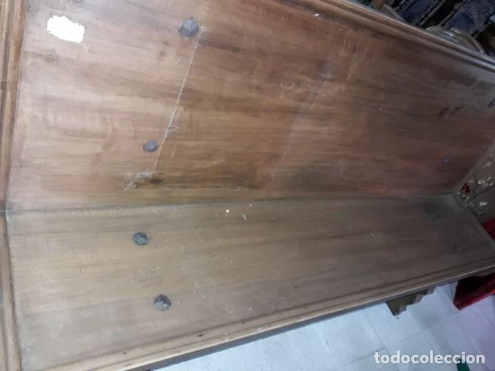 Antig&uuml;edades: Banco de nogal - Foto 4