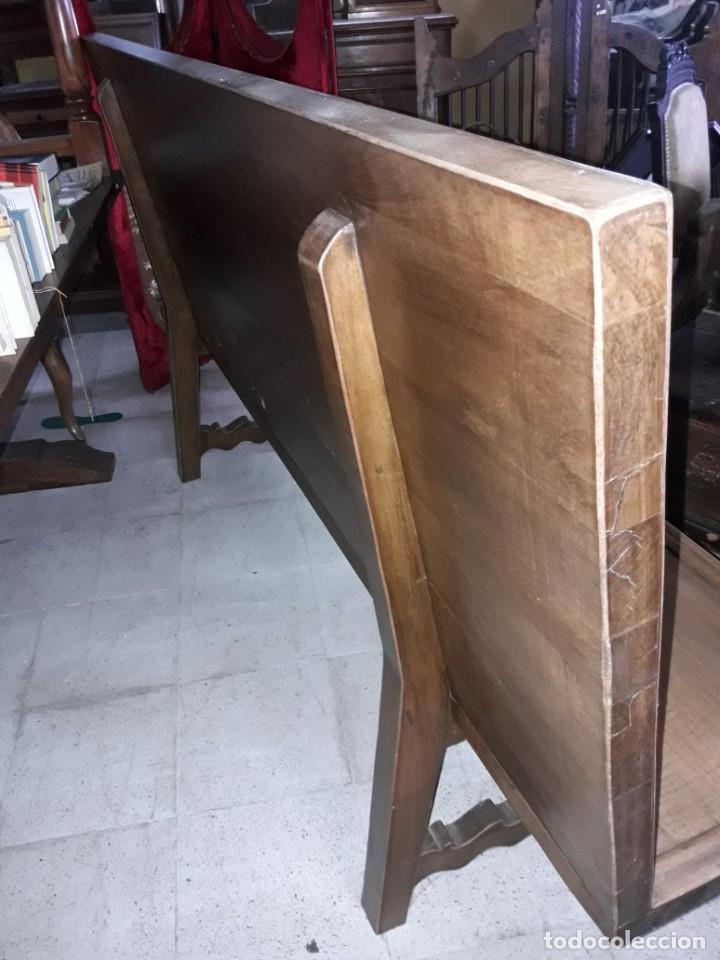 Antig&uuml;edades: Banco de nogal - Foto 5