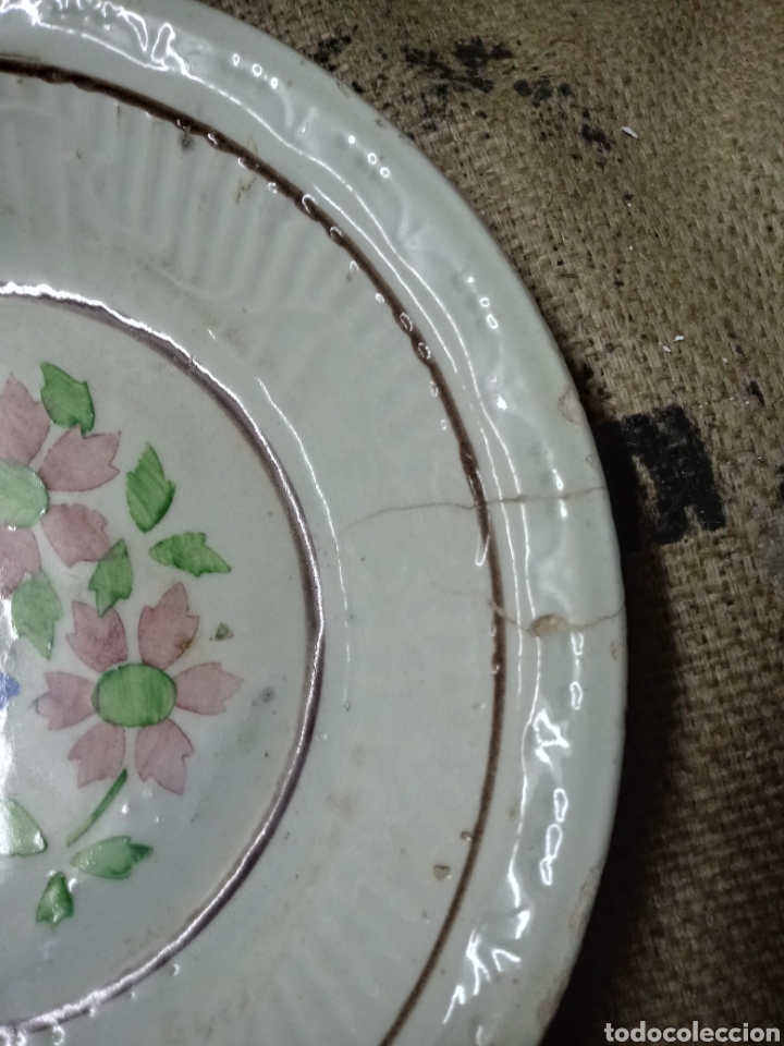 Antig&uuml;edades: Lebrillo de.ceramica con flores - Foto 4