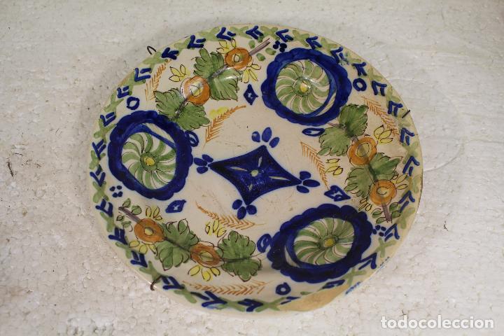 Antig&uuml;edades: plato antiguo ceramica manises - Foto 1